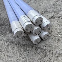 蛍光灯　　査官型LEDランプ40W型　8本セット　中古品の画像