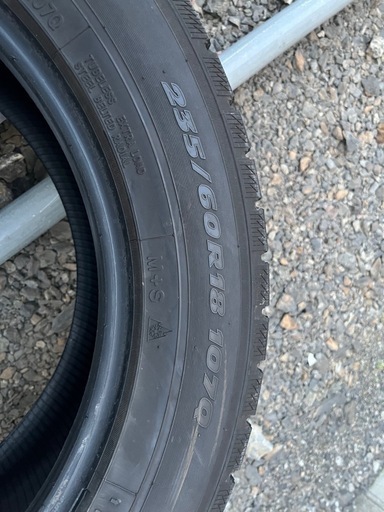 スタッドレスタイヤ  18インチ 235/60R18 107Q