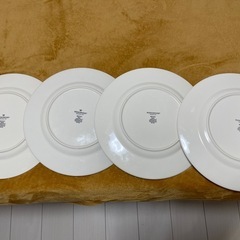 【ウェッジウッド】お皿4枚の画像