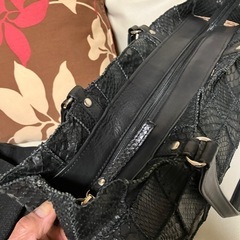 パイソン 蛇革 トートバッグ 黒の画像