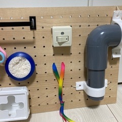 赤ちゃん知育玩具\ビージーボードの画像