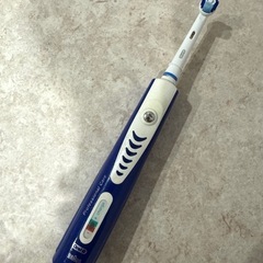 電動歯ブラシ　ブラウン
