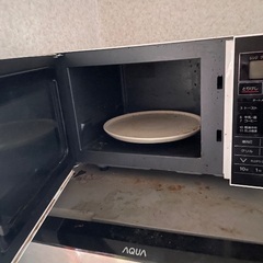 冷蔵庫と電子レンジのセットの画像