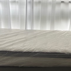 セミシングルマットレス+無印良品洗いざらしボックスシーツ2種+ベッドパット1種の画像