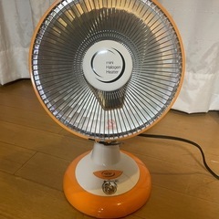 【お引渡し完了】子育て本+ハロゲンヒーターの画像