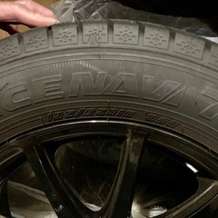 スノータイヤ 4本セットの画像