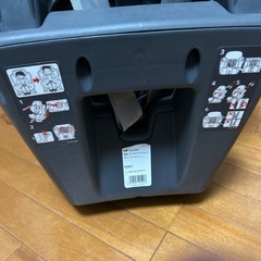 AILEBEBE エールベベ　スイングムーンリクライニング付きチャイルドシートの画像