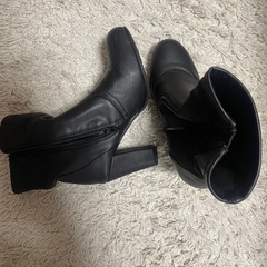 フェイクレザーハイヒールブーツの画像