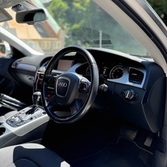 🌟 アウディ A4 ・ turbo  🌟 車高調 & 社外ホイール ツライチでカッコいい❗️の画像