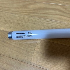 普通の蛍光灯