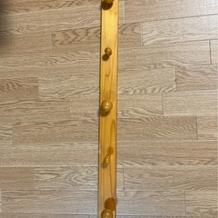 壁掛けフック　木目