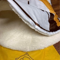 ラスカル入れるダイカットあったかクッション新品の画像