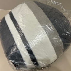 新品　未使用　ラウンドクッション イルミ/IRUMI （直径 約60cm）の画像