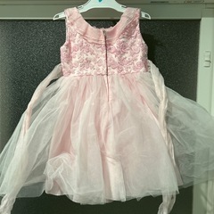 子ども　女の子　ドレス　発表会の画像
