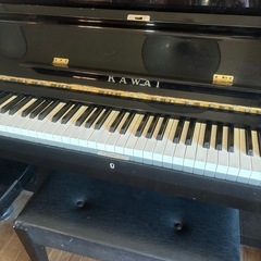 カワイ アップライトピアノの画像