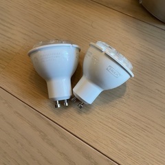 IKEA シーリングライト+専用電球2個の画像