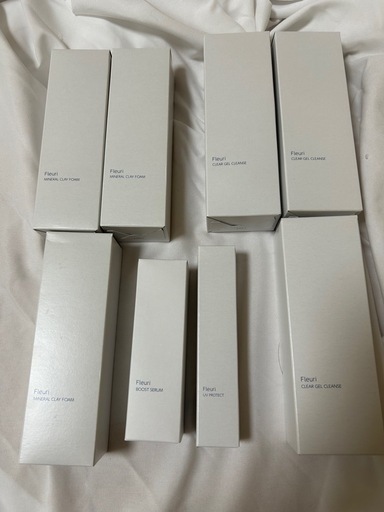 値下げしました！フルリ化粧品セット売り