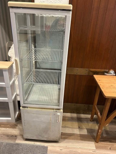 ショーケース