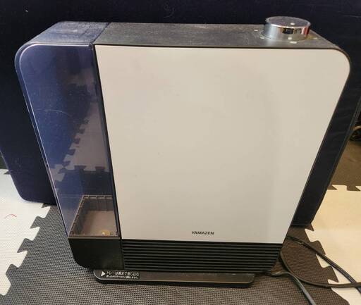 セラミックファンヒーター　加湿機能搭載