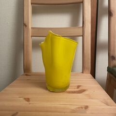 花瓶　黄色　ガラス　昭和レトロの画像