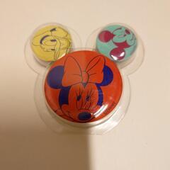ディズニー　缶バッジ