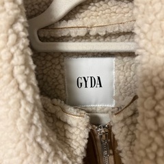 GYDA ムートンコートの画像