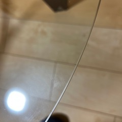 丸型 ガラスローテーブルの画像