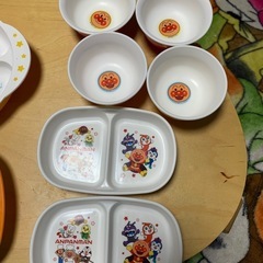 商談中　お値下げ　アンパンマン食器セットの画像