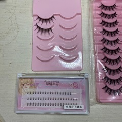 つけまつげ まとめ売りの画像
