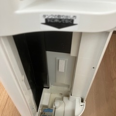 SHARP 加湿空気清浄機  型番　KC-F40-W　 シャープ PM2.5対応 プラズマクラスター7000の画像