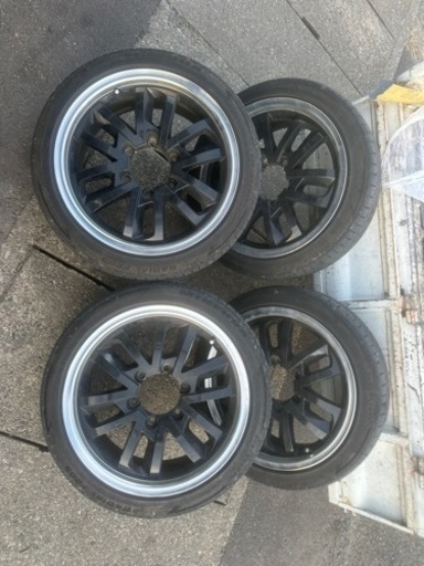 ハイエース　キャラバン　200系　車のパーツ タイヤ、ホイール