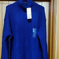 ユニクロ　スフレヤーンハイネックセーター　未使用
