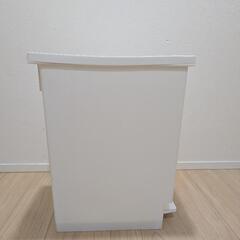 TONBO（トンボ）ペダル式ゴミ箱ダスクボックス45L(ホワイト)白45ｌ幅27cmtrash canの画像