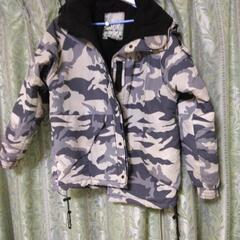 迷彩起毛ジャンパー