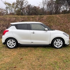195/55R16 シバタイヤスタッドレス ホイール付き 300キロ走行 自家塗装白 取りに来る方専用 の画像