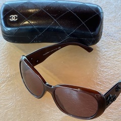 CHANEL サングラス　カメリア