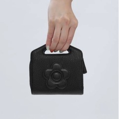 MARY QUANT ハンドル付き2WAYショルダーウォレット ...