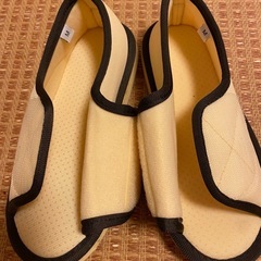 リハビリ用シューズの画像