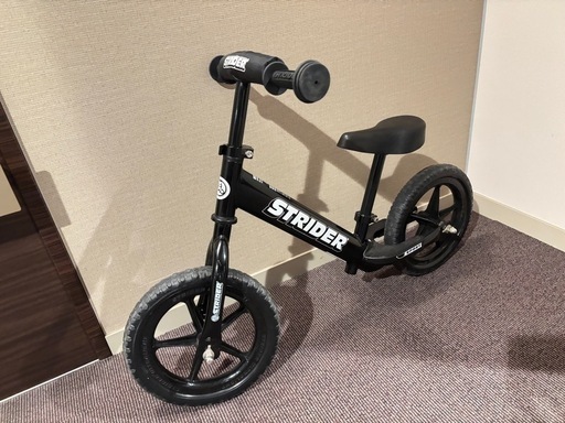 美品 ストライダー スポーツモデル ブラック