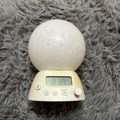 授乳時間が記録できるLEDライト