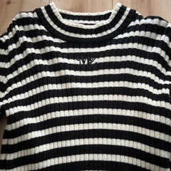 美品 ボーダー ニット ショート丈 フリーサイズの画像