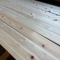 【特価品】ヒノキ 4000×30×105(mm) バラ売り！デッキ、下地、DIYなどに。在庫65本ありますので複数の方へ販売できます。の画像