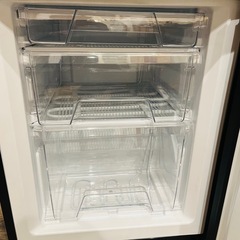 美品　2022年　アイリスオーヤマ　冷凍冷蔵庫　IRSD-14A-B 142ℓの画像