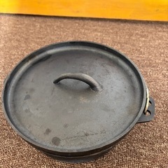 ニトリ　ダッチオーブン19センチ中古