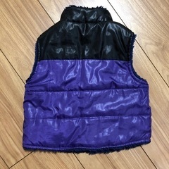 【受渡し者決定】【値下げ】リバーシブルダウンベスト 80サイズの画像