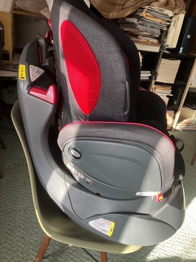 aprica アップリカ ディアターン バウシングレッド チャイルドシート