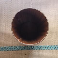 木製ゴミ箱の画像