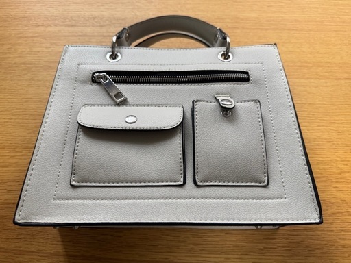 ZARA バケットカバン　ホワイト　美品