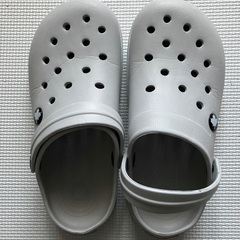 クロックス風サンダル