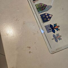 汚れ剥げあり　ガラス板ローテーブルの画像